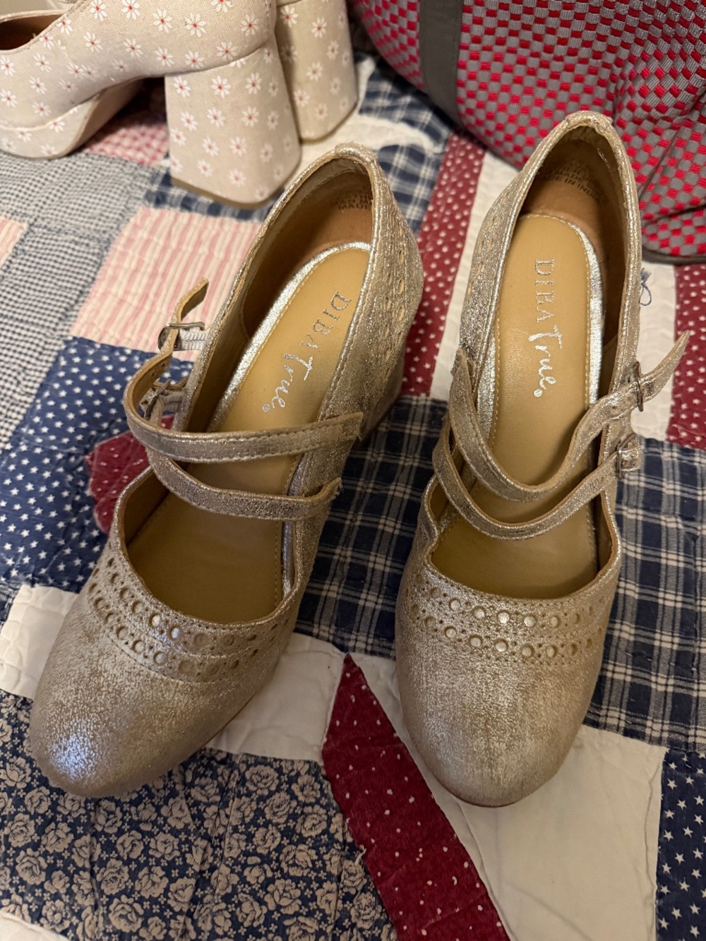 Diba True Gold tone Mary Jane size 7.5